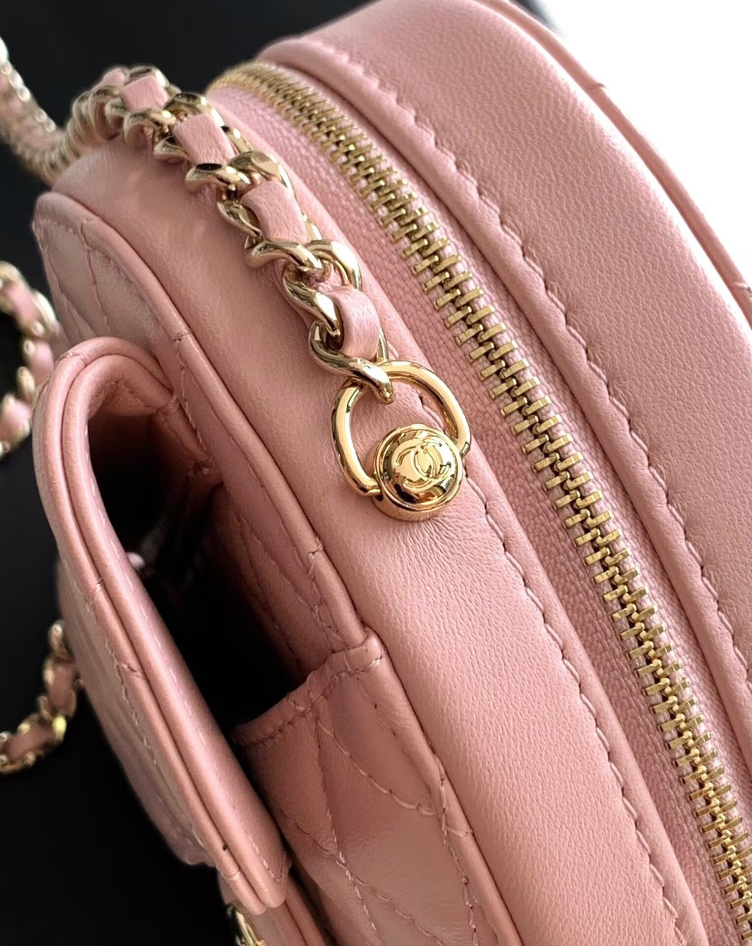 Ch**el 25B Heart Bag AS5764 18x19x5cm