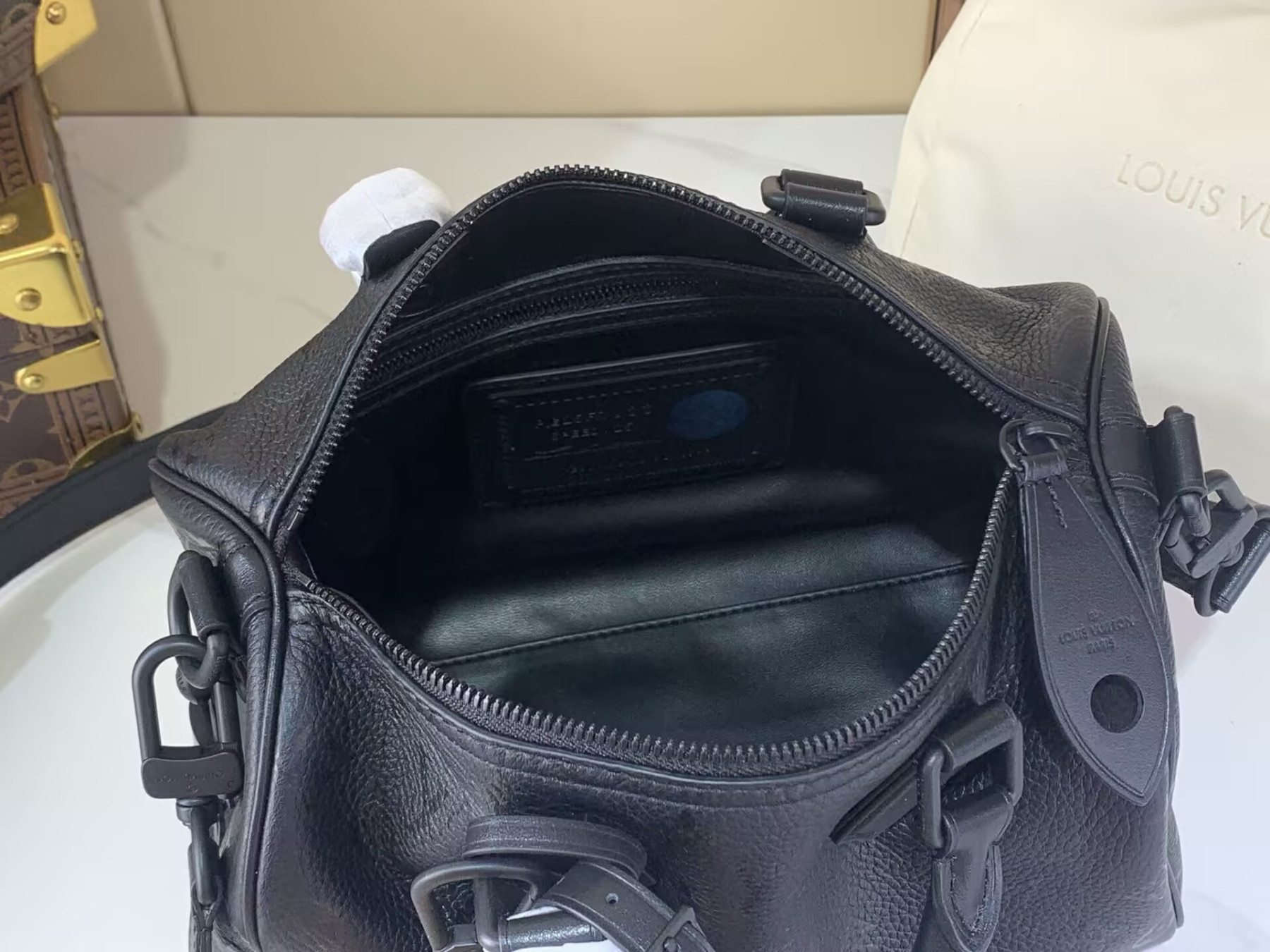 LV Speedy P9 Bandoulière 25 M28189 25 x 15 x 15 cm