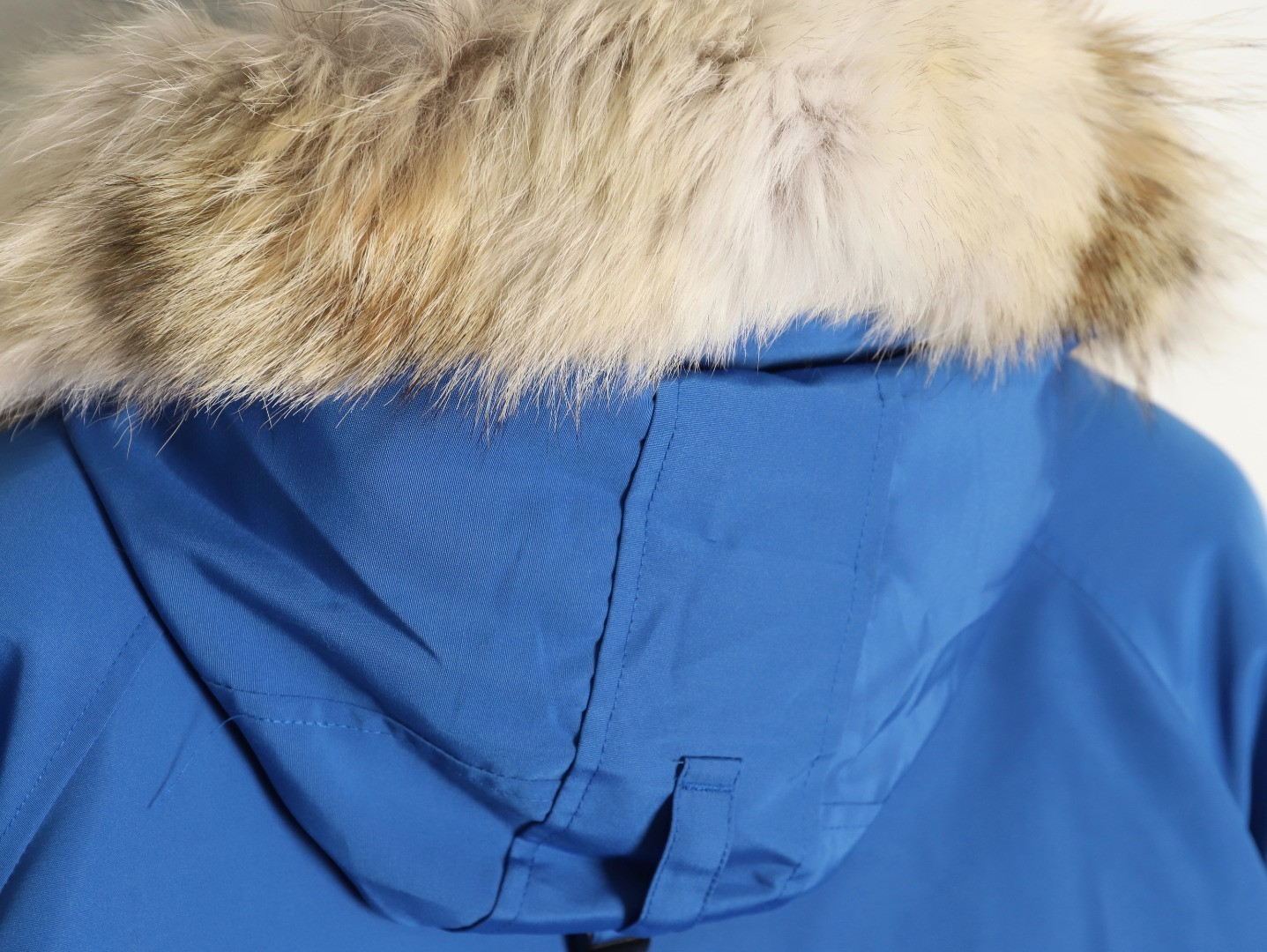 Can*a G00se Short Puffer jacket