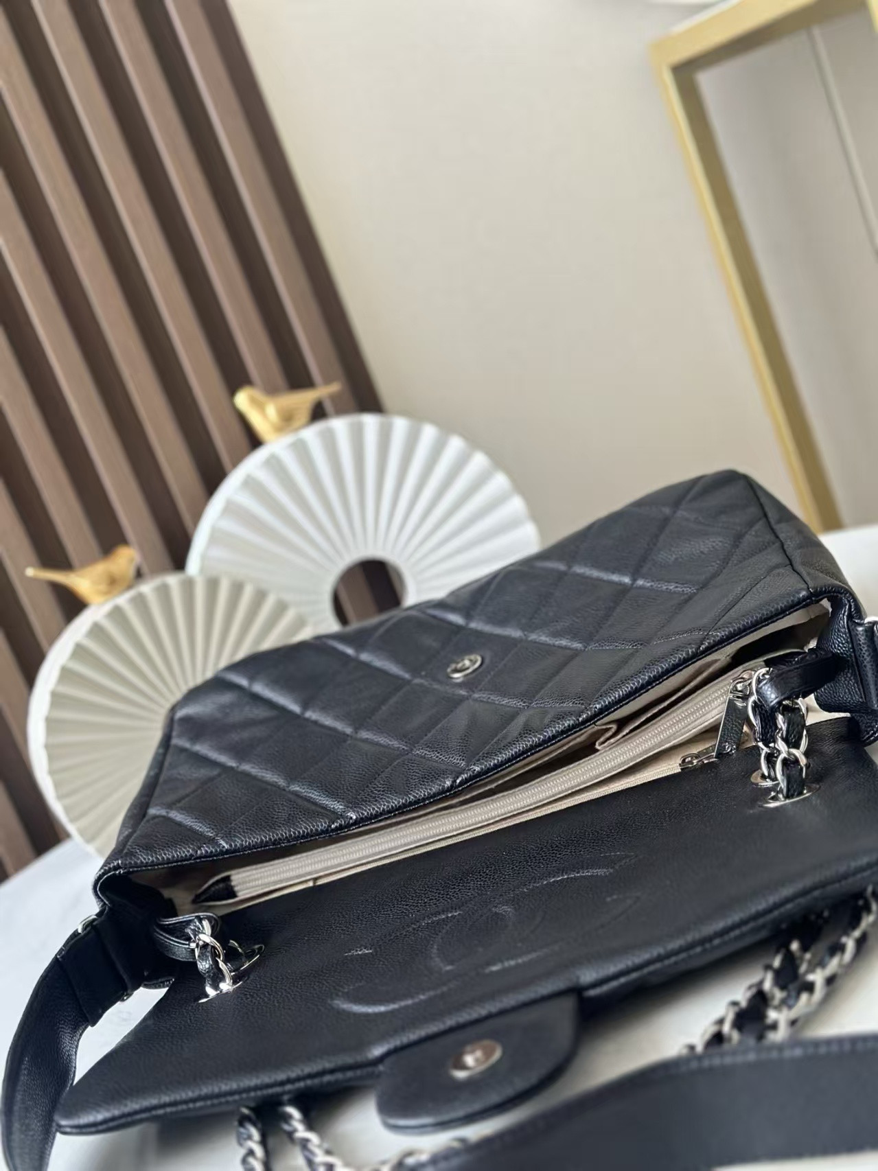 Ch**el Flap Bag AS3372 34x22x10cm