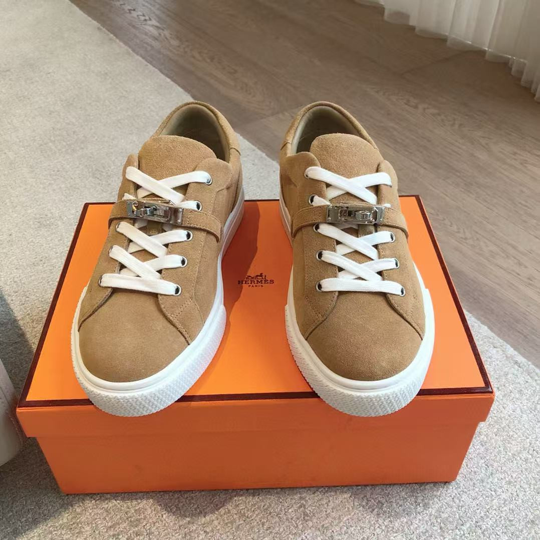 UA H**me5 Day Sneaker