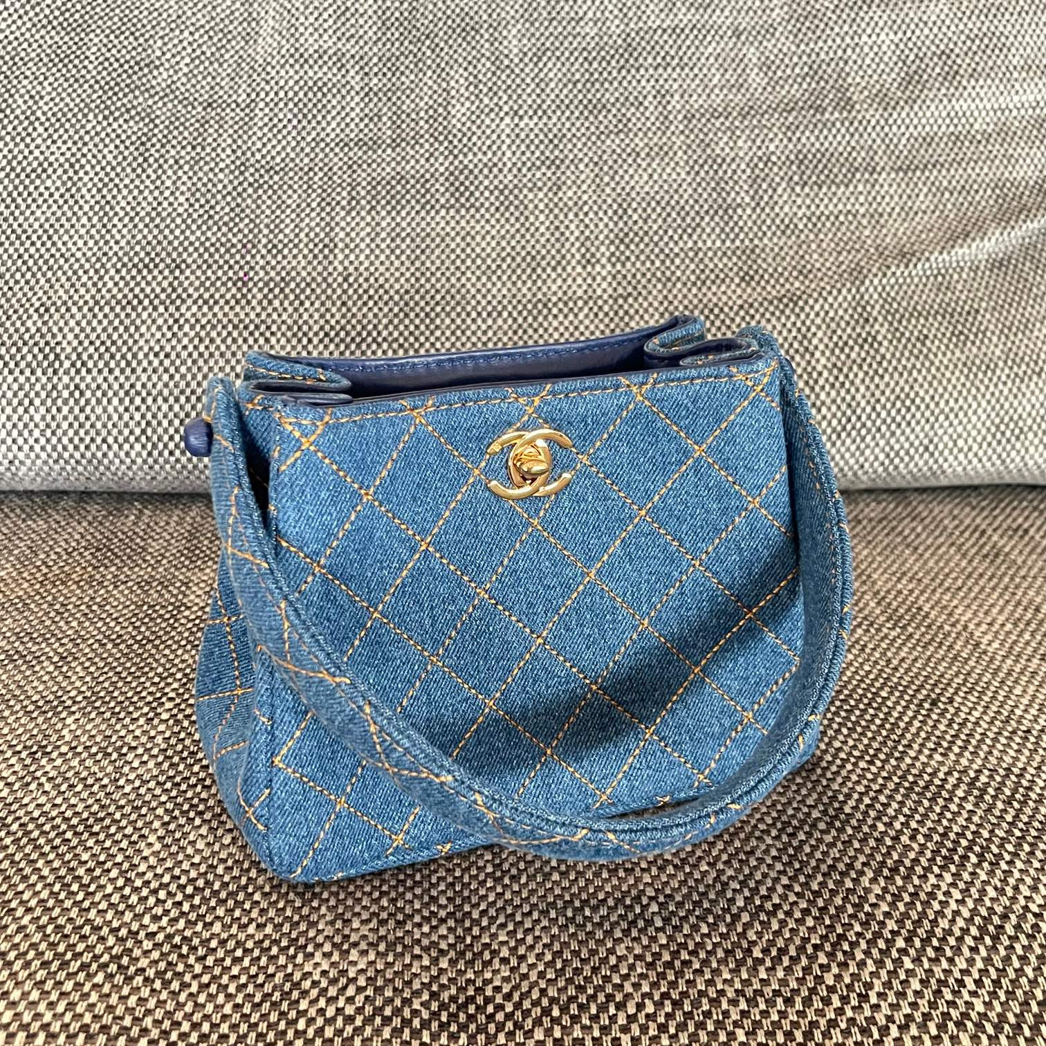 Ch**el mini classic handbag 18x13x7cm