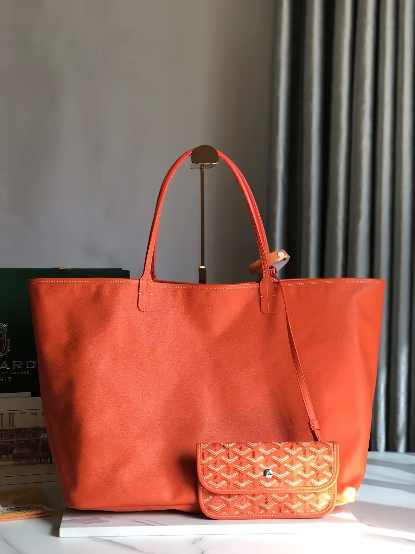G09ard anjou gm bag 39x32x19cm
