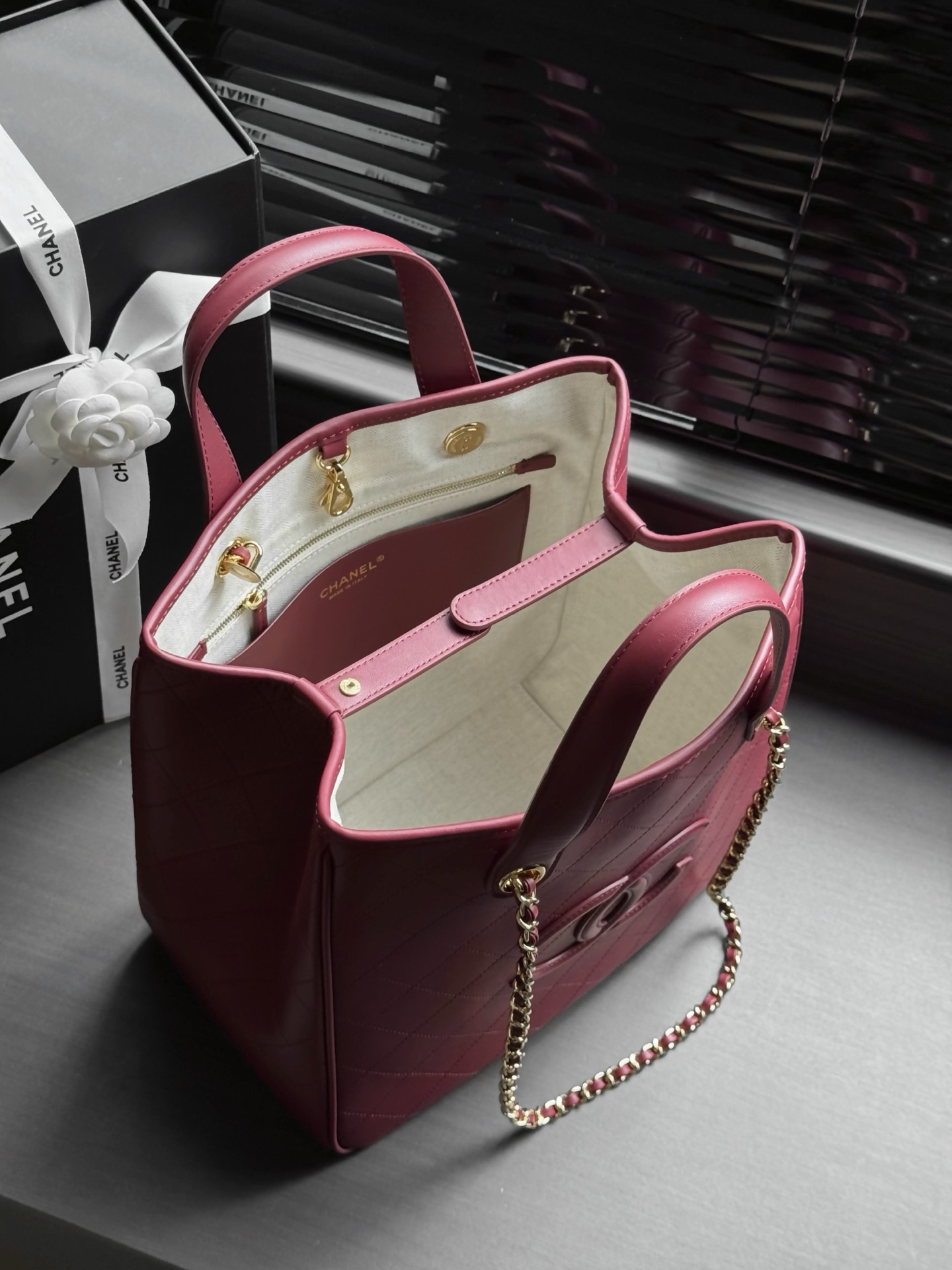 Ch**el Shopping Bag AS6200 30x29.5x17cm