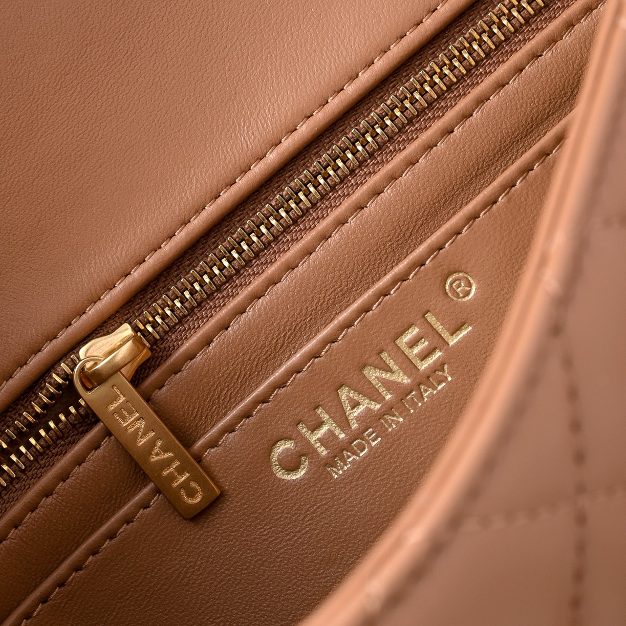 Ch**el Flap Bag Caramel AS1787 20x13x7cm