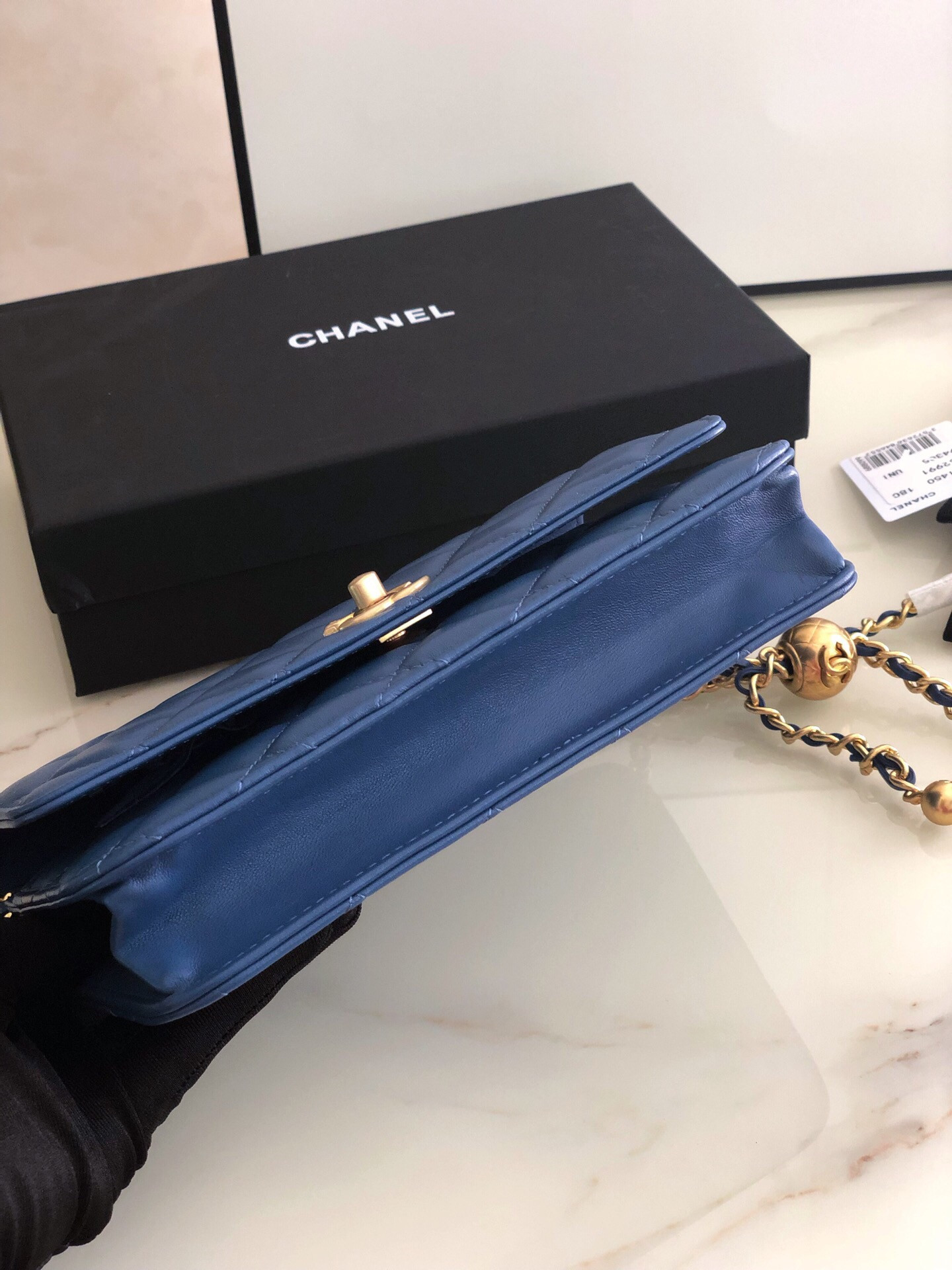 Ch**el woc wallet on chain 19cm