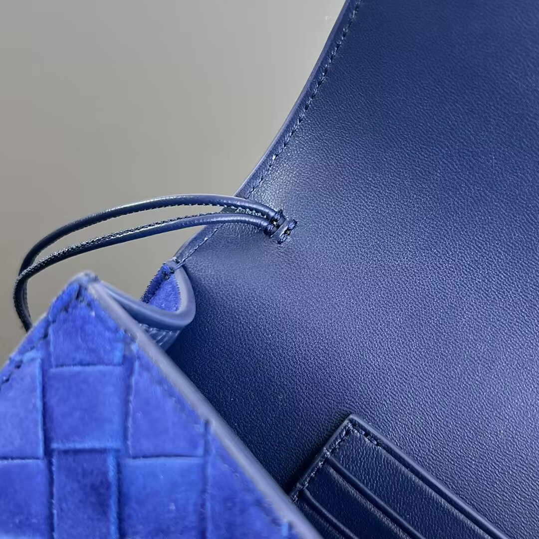 BOTTEGA VENETA Long Clutch Andiamo With Handle Fondant 31x13x3cm