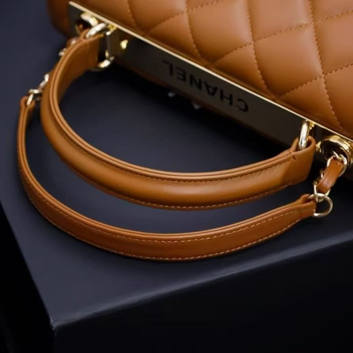Ch**el flap bag with top handle 17x25x12cm