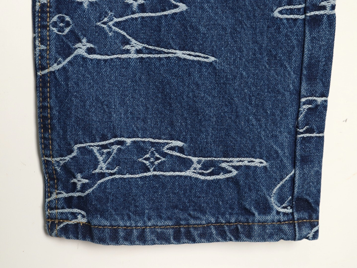 L0vis Vvtt0n LV Pharrell Nigo Tyler Jeans Suit