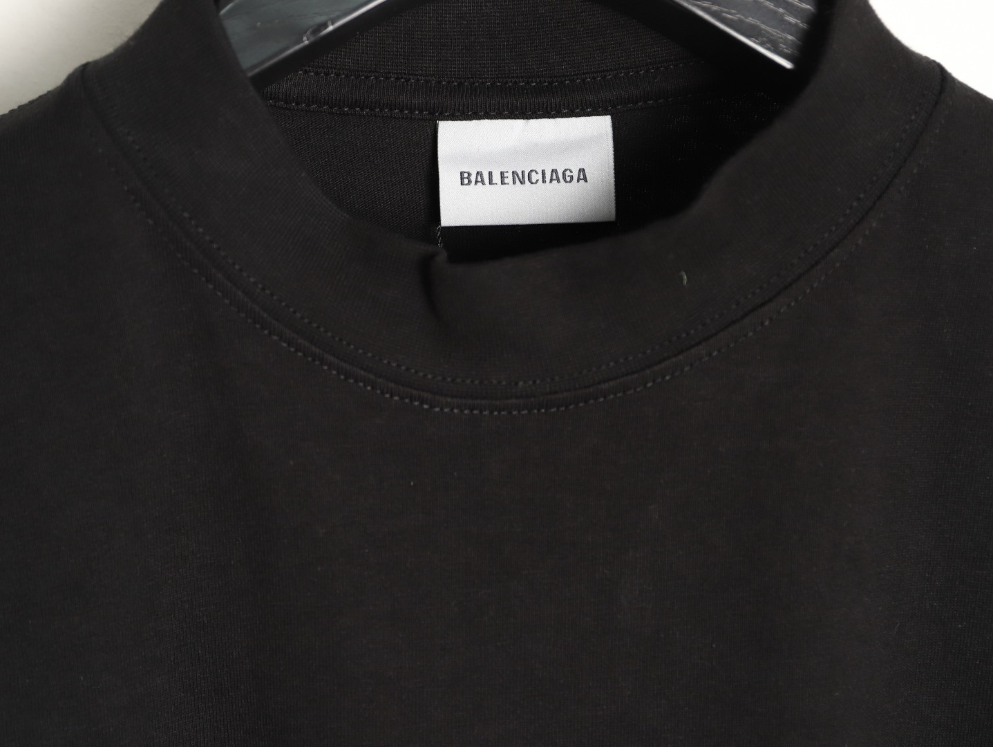 Ba1en*iaga vest