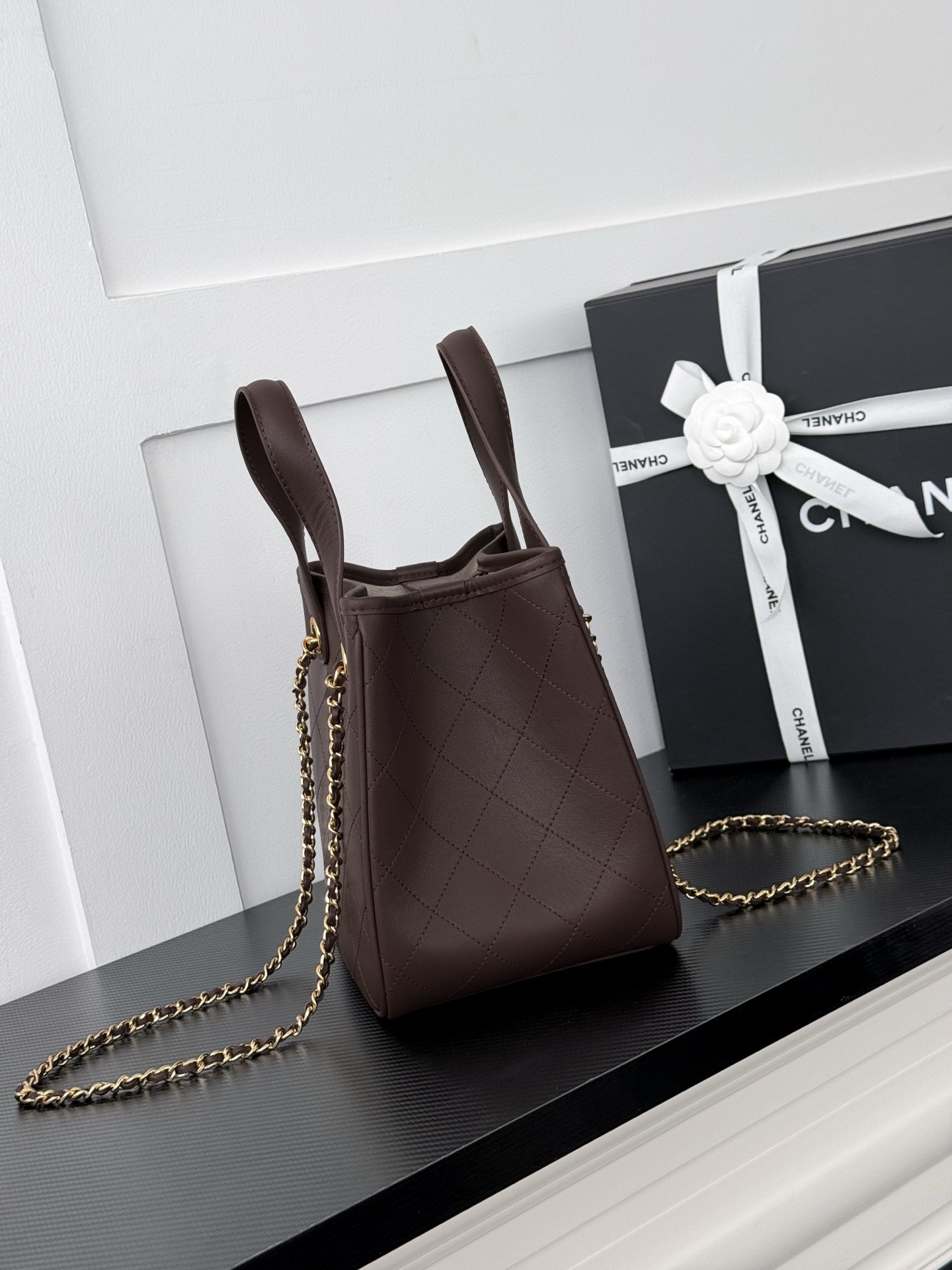 Ch**el Mini Shopping Bag AS6199 20.5 x 21 x 15cm