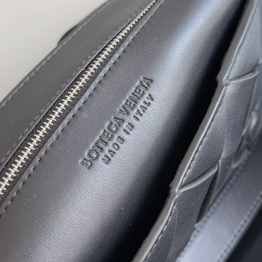 B0tt*ga Ven*ta Diago Small Crossbody Bag 22.5x16.5x5.5cm