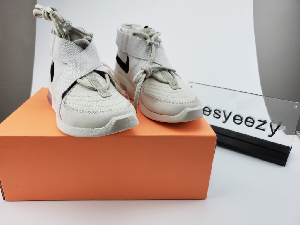 UA NIKE AIR FEAR OF GOD RAID "LIGHT BONE"