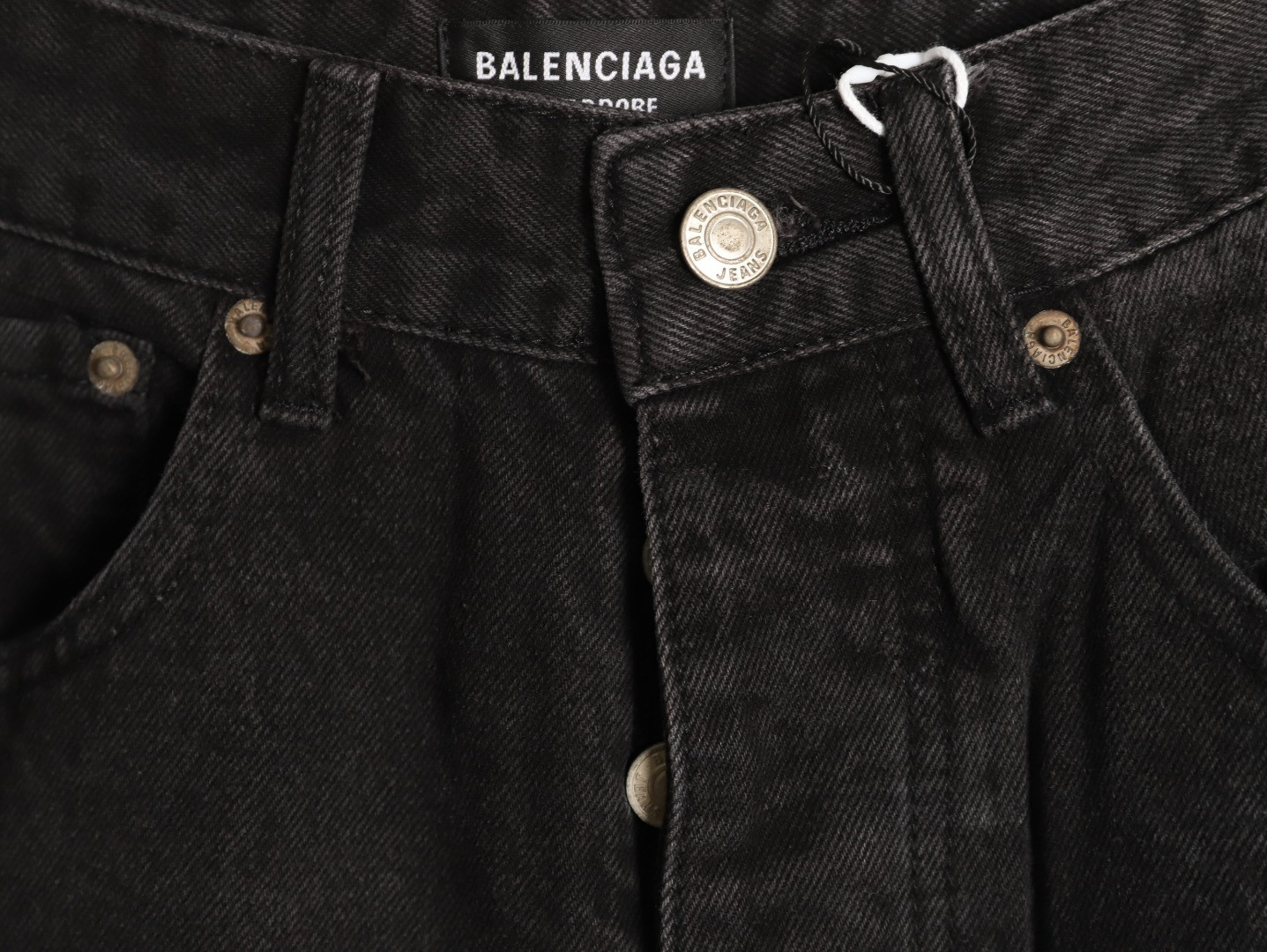 Ba1en*iaga Jeans