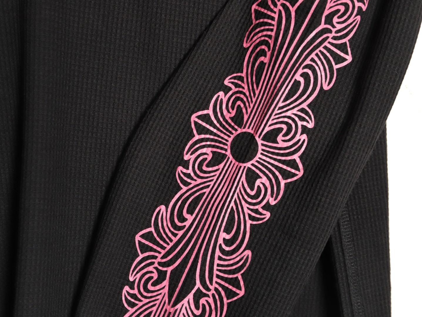 Ch*0me He**ts Long-sleeved T-shirt