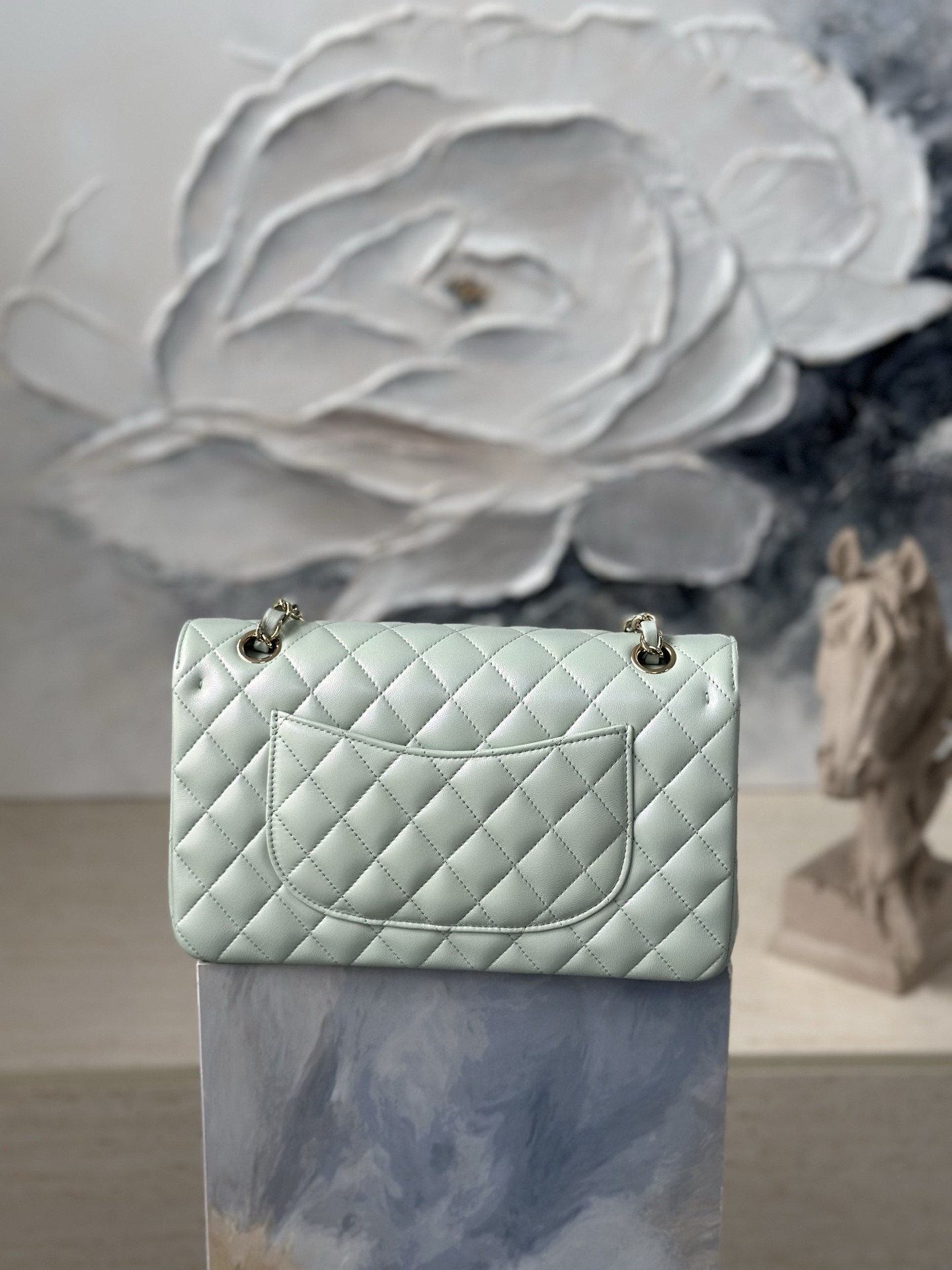 Ch**el Flap Bag Pearlescent AS1112 25.5x15.5x6cm