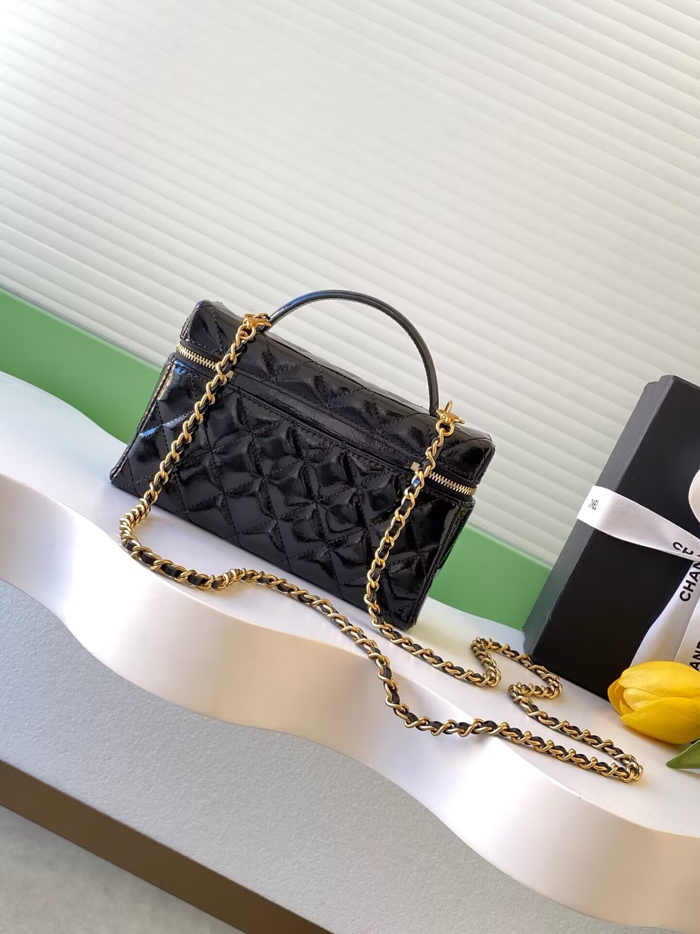 Ch**el Vanity with Chain 17x19x5cm