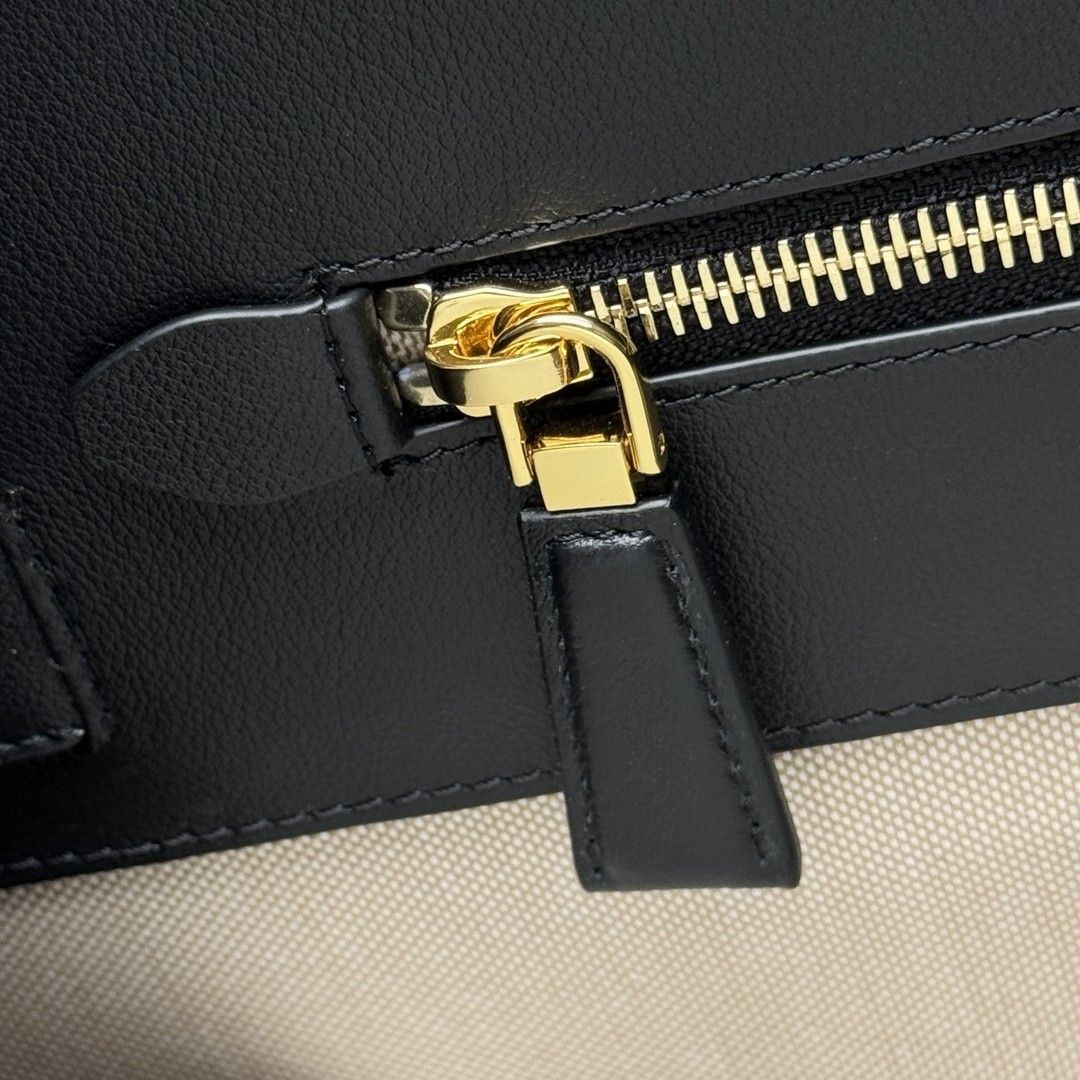 Pra*a Large Leather Tote Bag Without Box 24.5x38x18cm