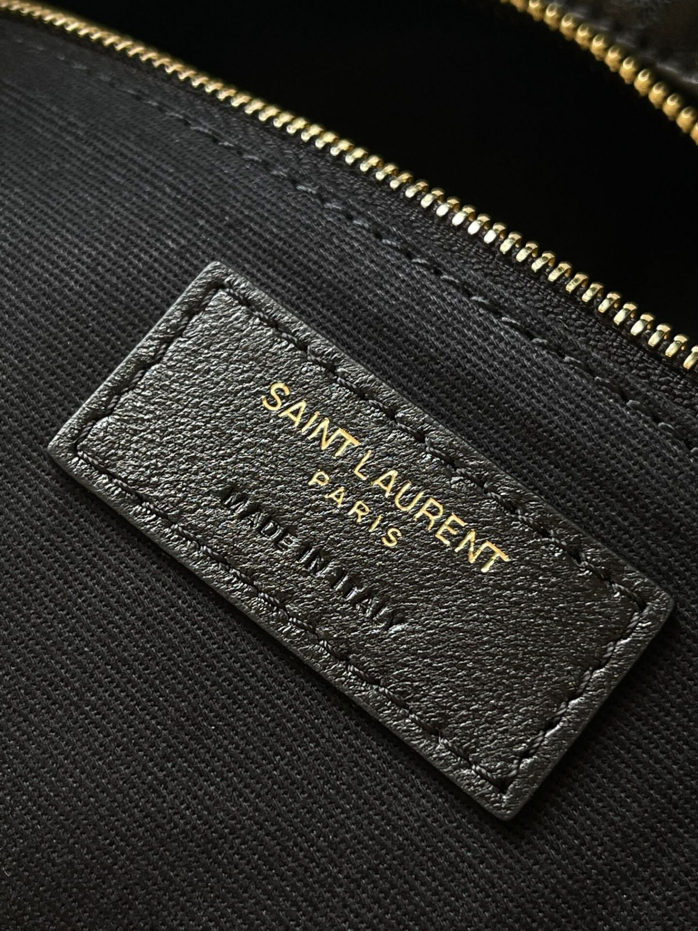 Y51 ICARINO IN QUILTED NAPPA 47x35x15cm