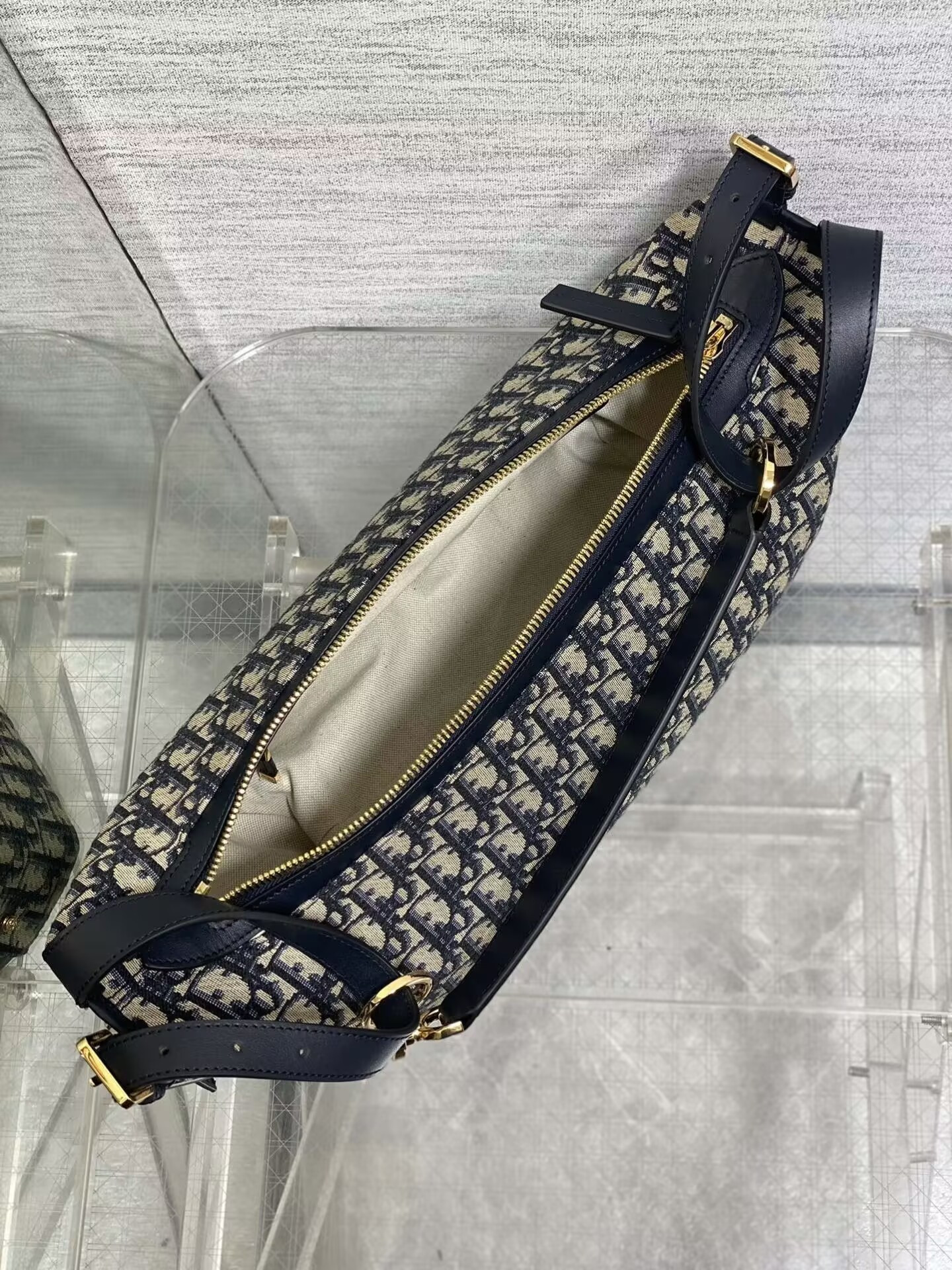 D10r Medium D-Journey Bag 33x15x16cm