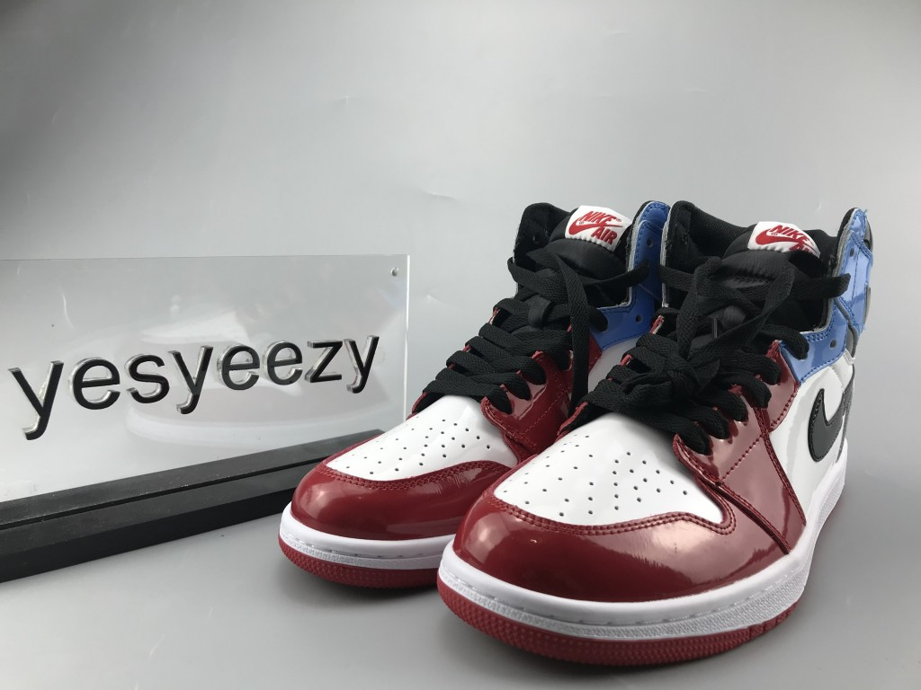 UA AIR JORDAN 1 RETRO HIGH OG 