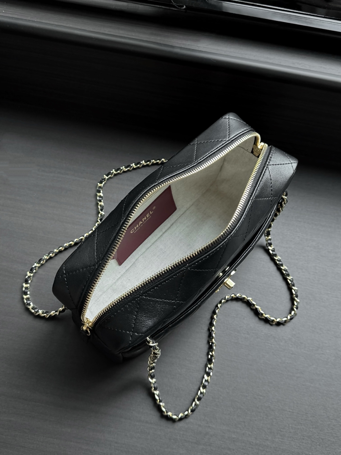 Ch**el Camera Bag in Lambskin Leather AS6443 13x24.5x8cm