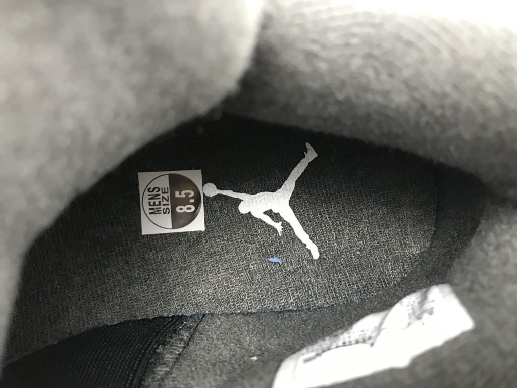 UA AIR JORDAN 4 RETRO "COOL GREY 2019 RELEASE"