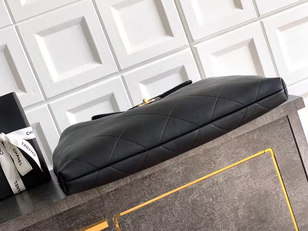 Ch**el Maxi Hobo Bag 53x43x9cm