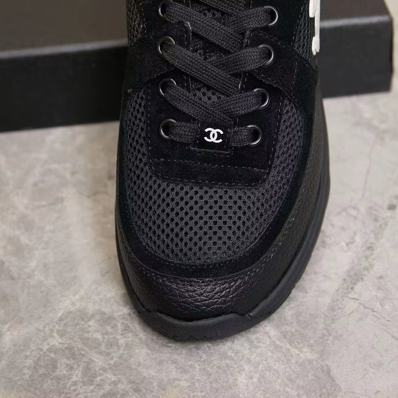 UA Ch**el SNEAKER