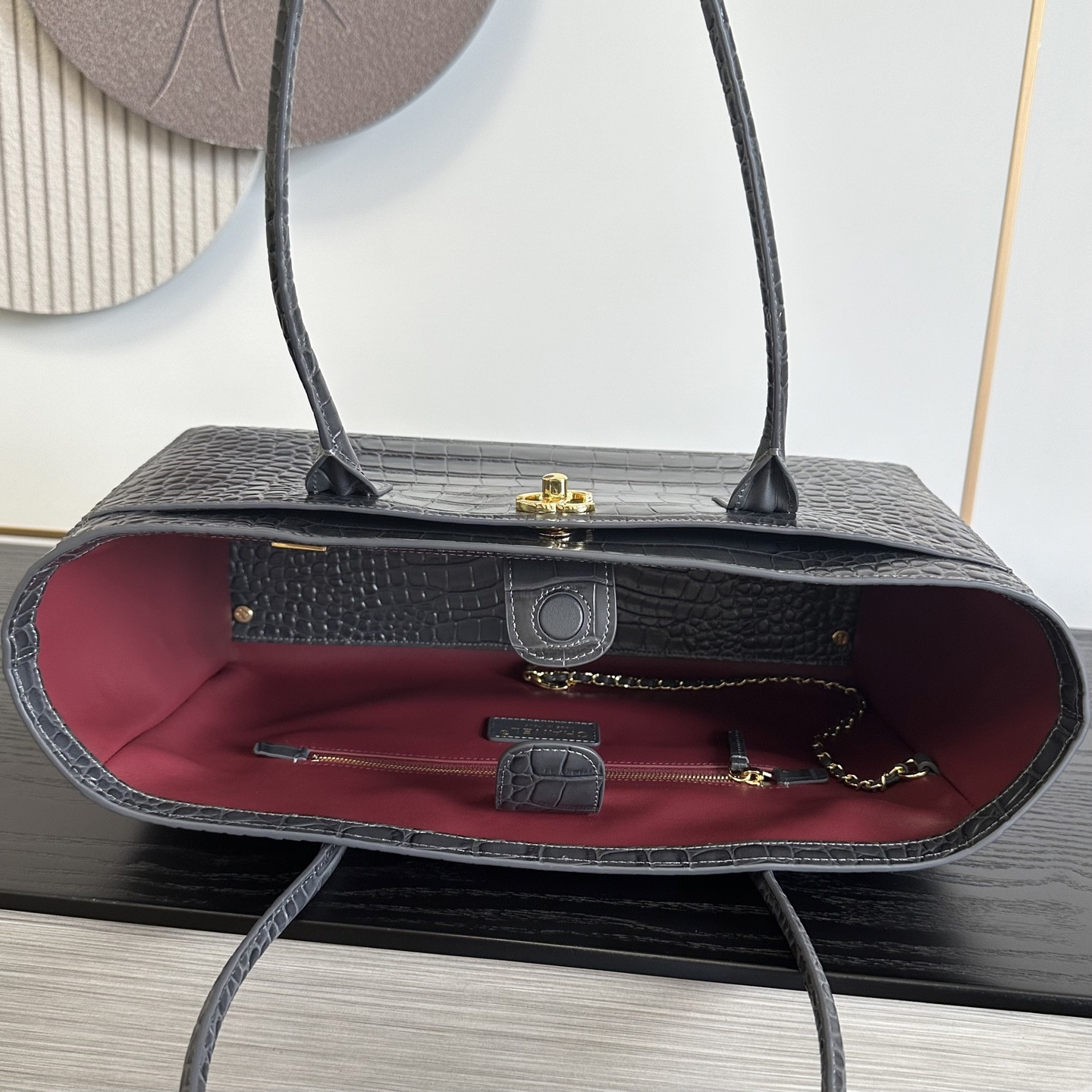 Ch**el Tote Crocodile-embossed Bag Gray 35x20x13cm
