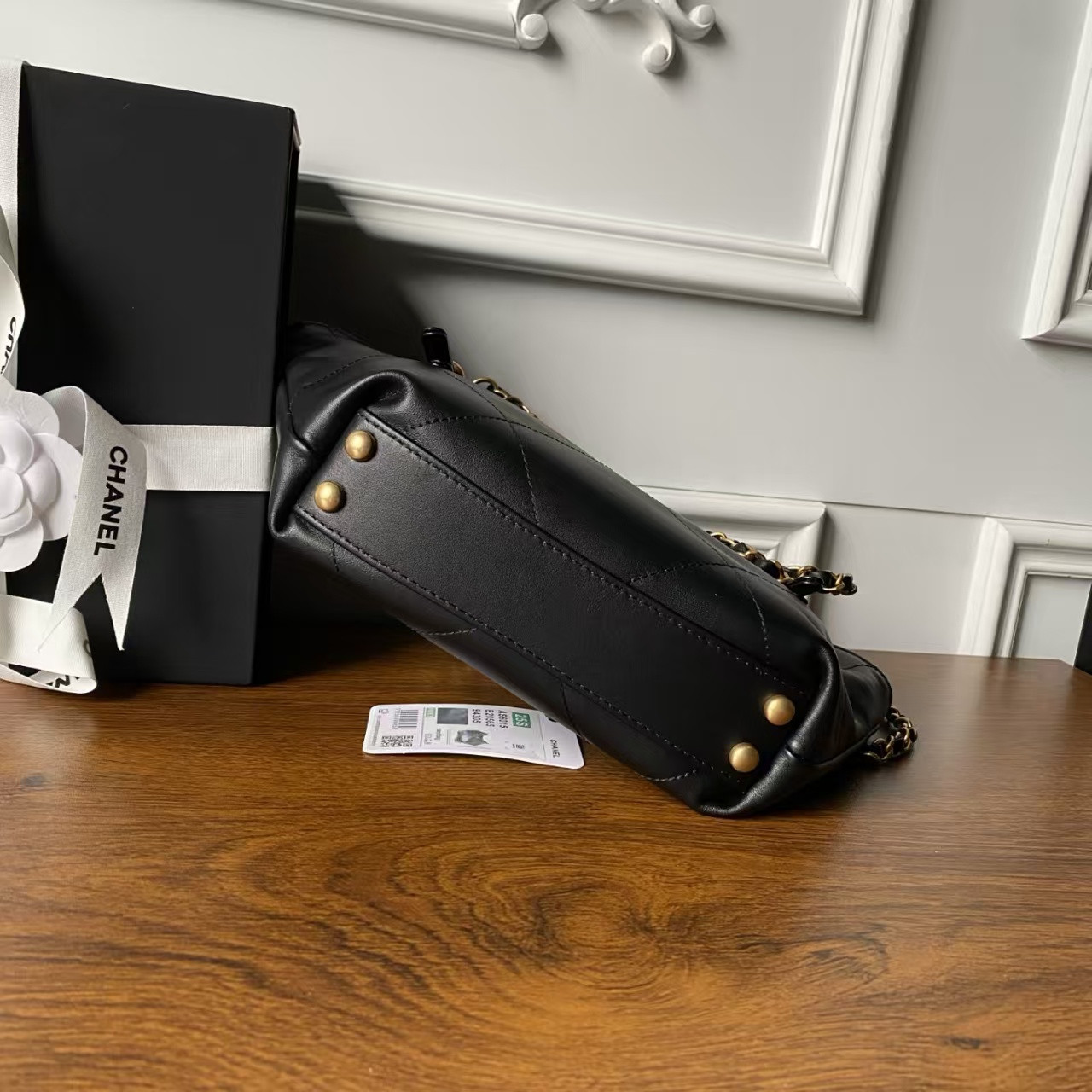 Chanel Shopping Bag AS6015 20x28x7cm