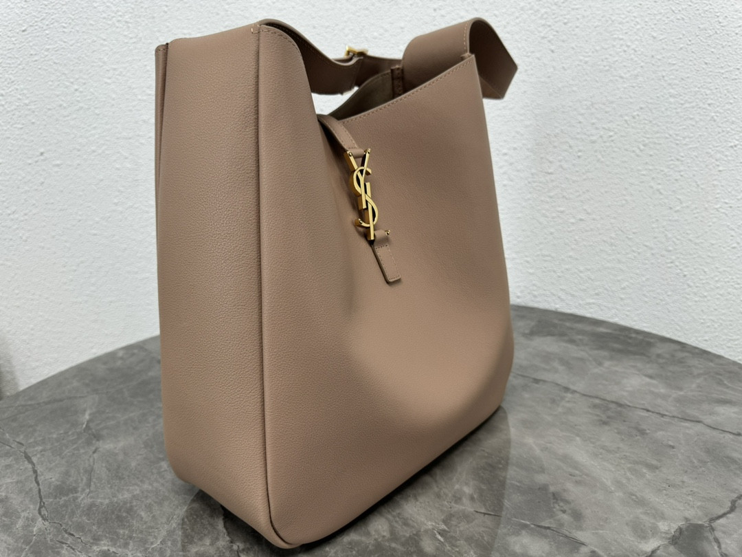 Y51 LE 5 À 7 30 X 31 X 13 CM