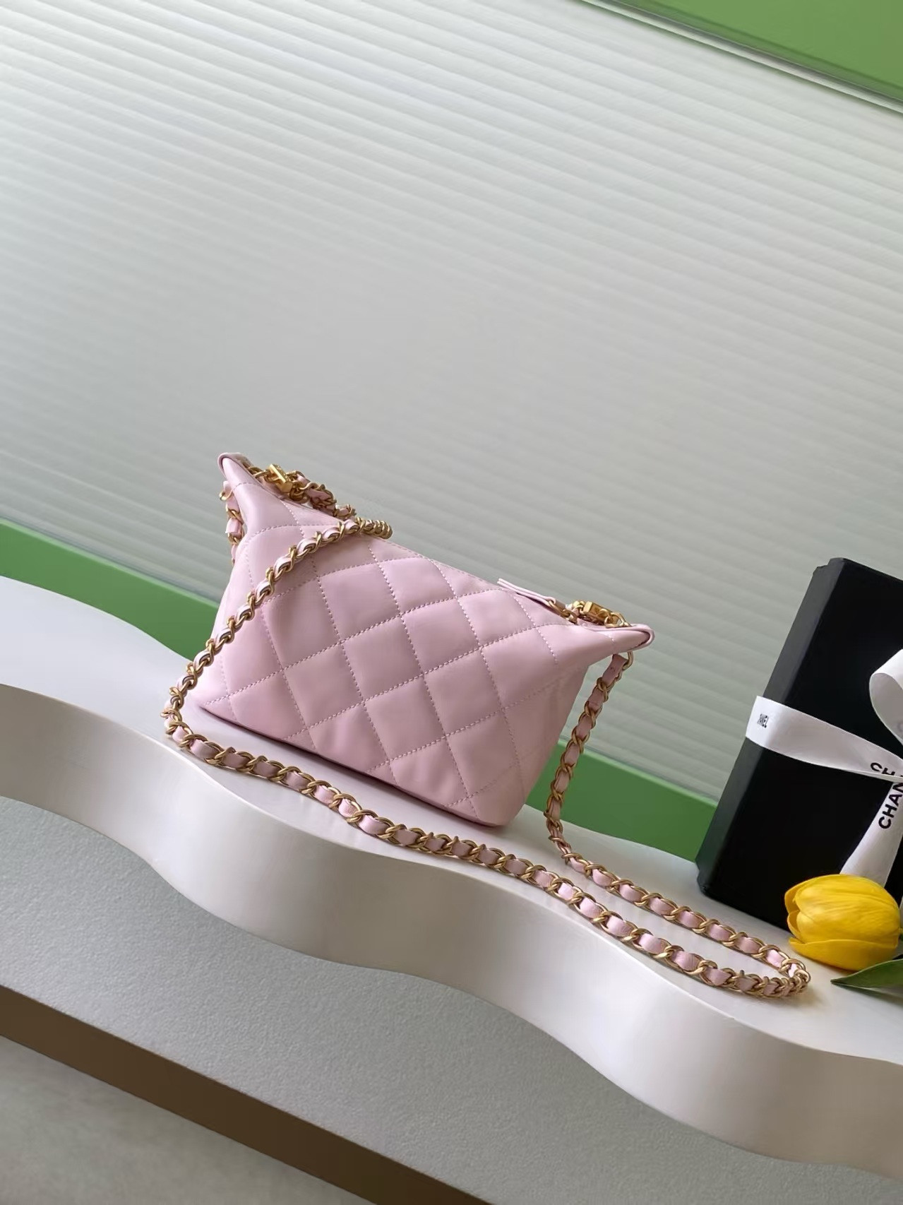 Ch**el Hobo Handbag 23.5x13x7.5cm