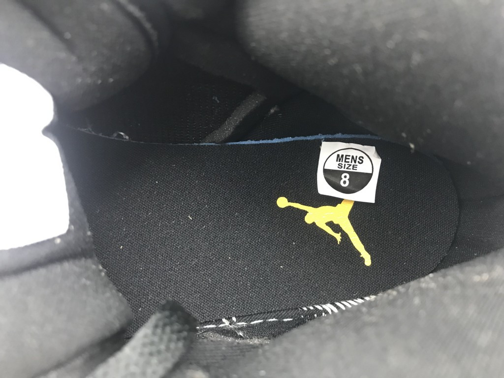 UA AIR JORDAN 1 HIGH PREMIUM WMNS â€œFOSSILâ€