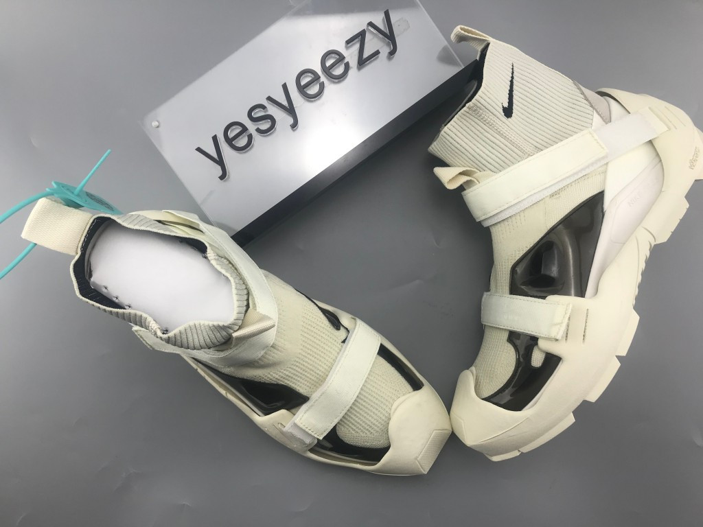 UA NIKE W FREE TR FLYKNIT 3 / MMW