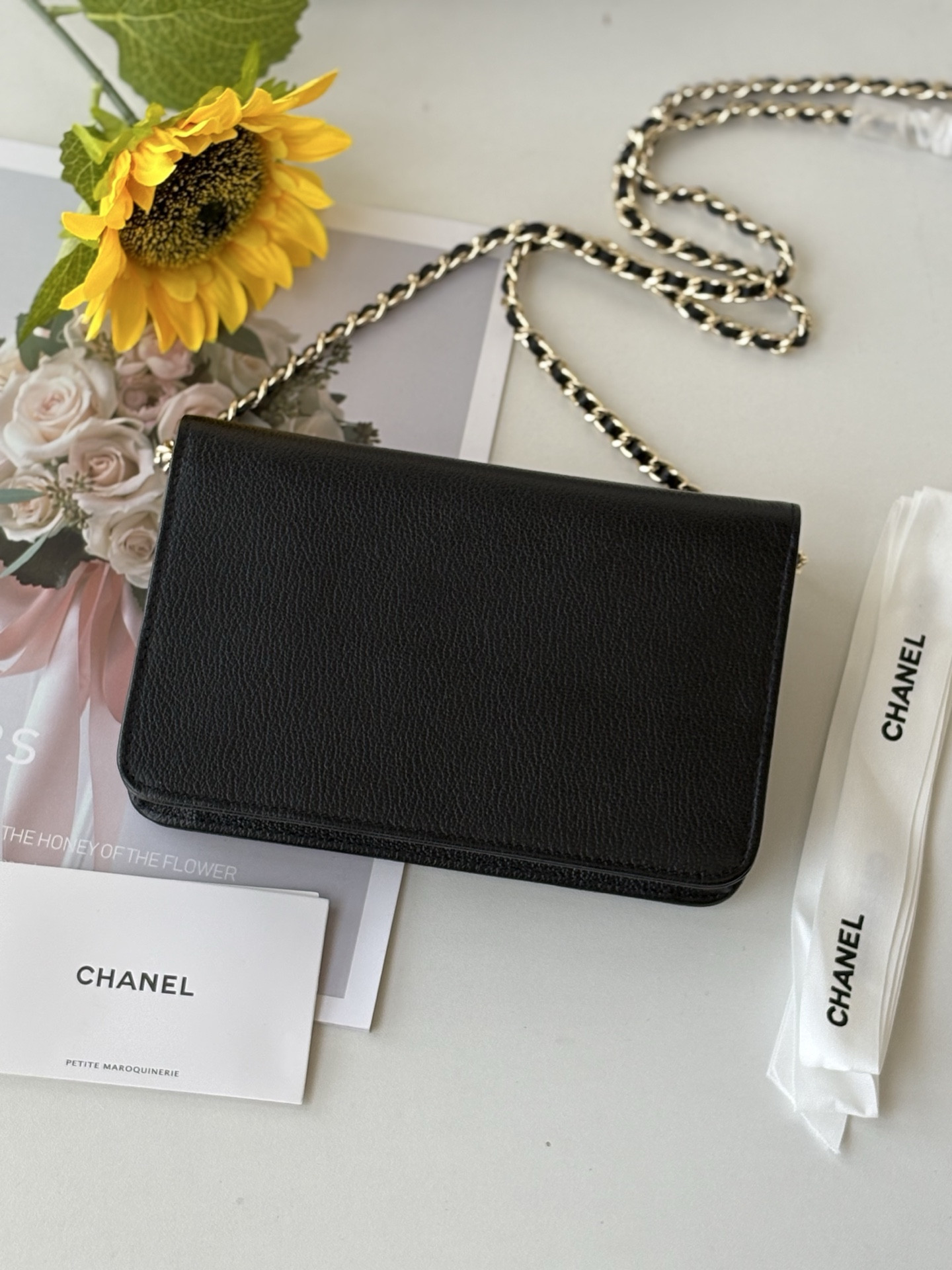 Ch**el Wallet On Chain AP5301 19x12.5x3cm