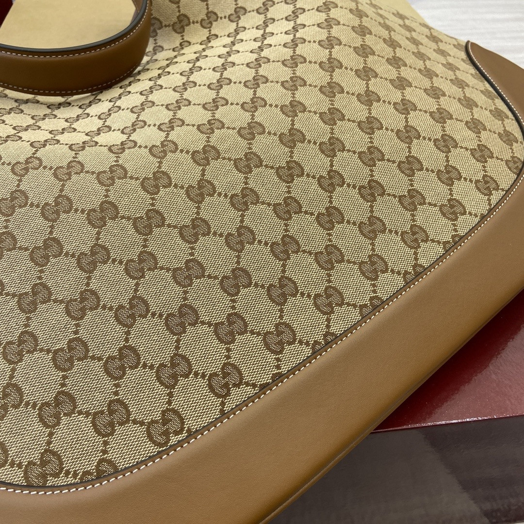 Gvc*1 Body  49 x 46  x 4cm