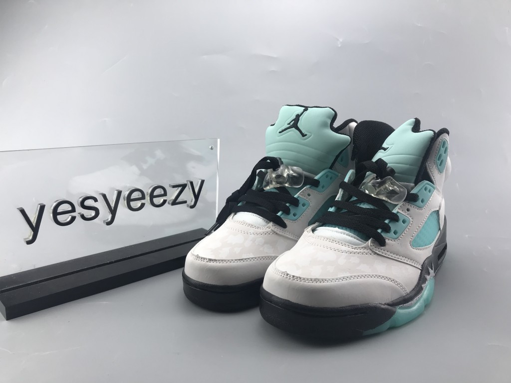 UA AIR JORDAN 5 RETRO ISLAND GREEN