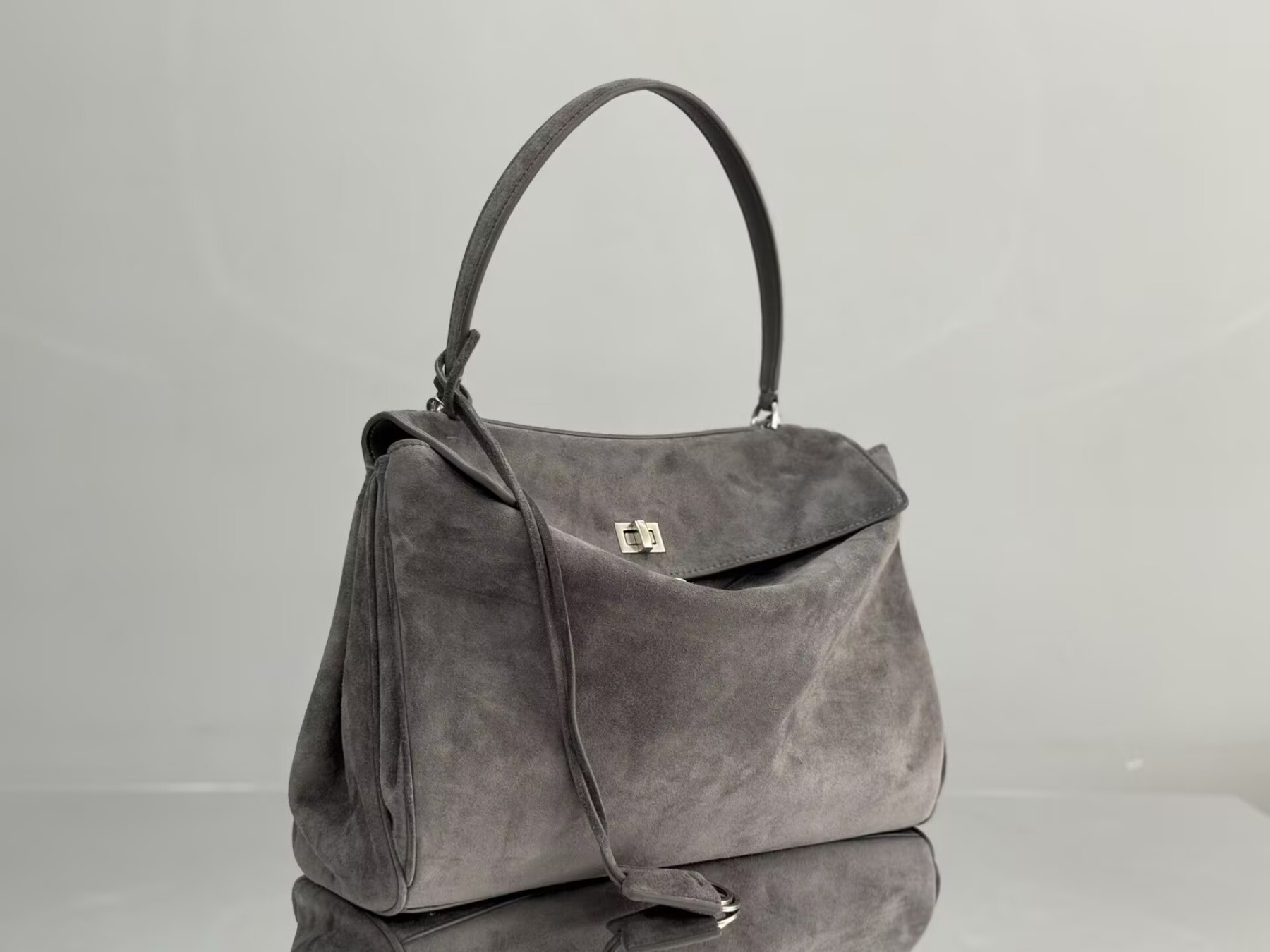 Ba1en*iaga Rodeo Medium 35x23x11cm