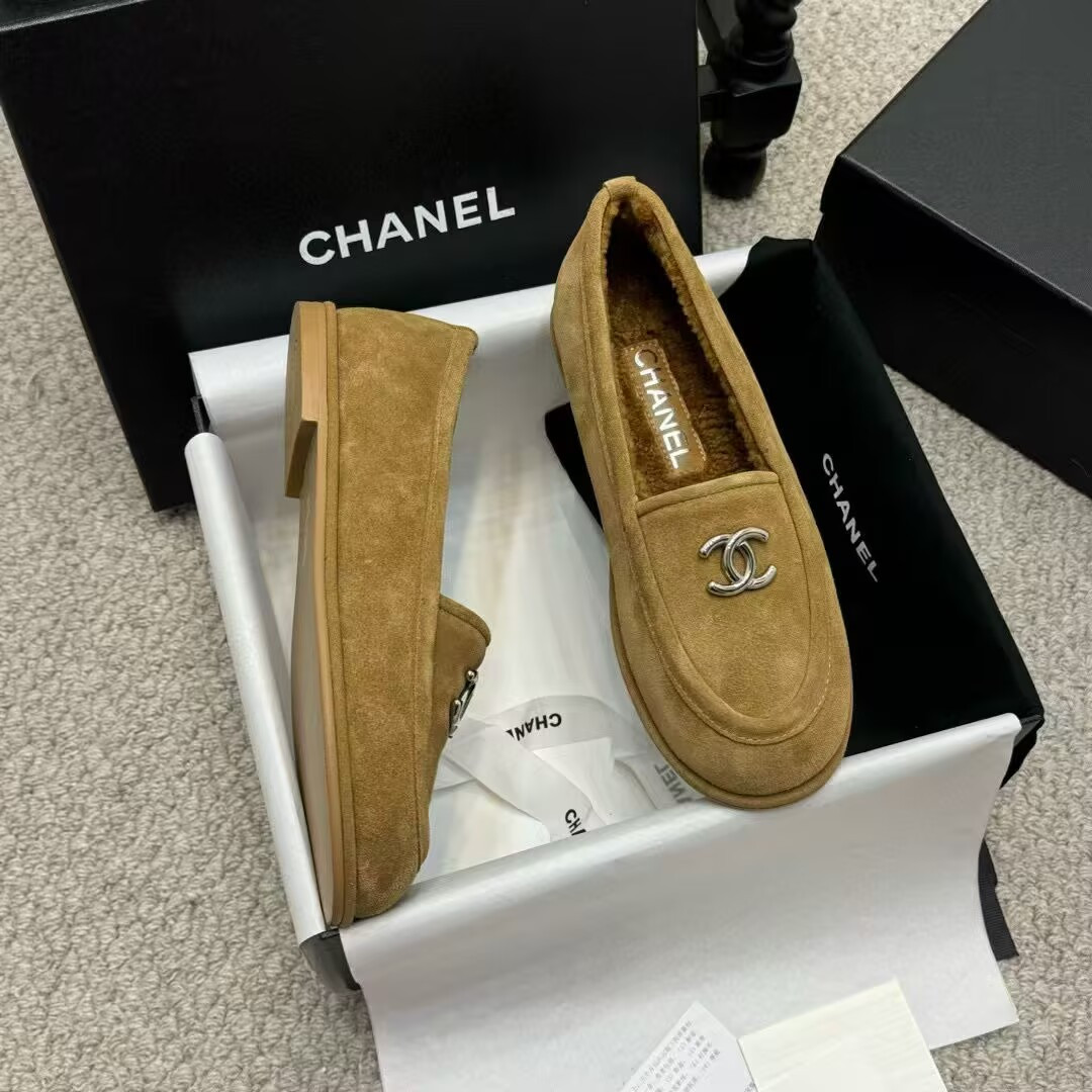 UA Ch**el Loafers