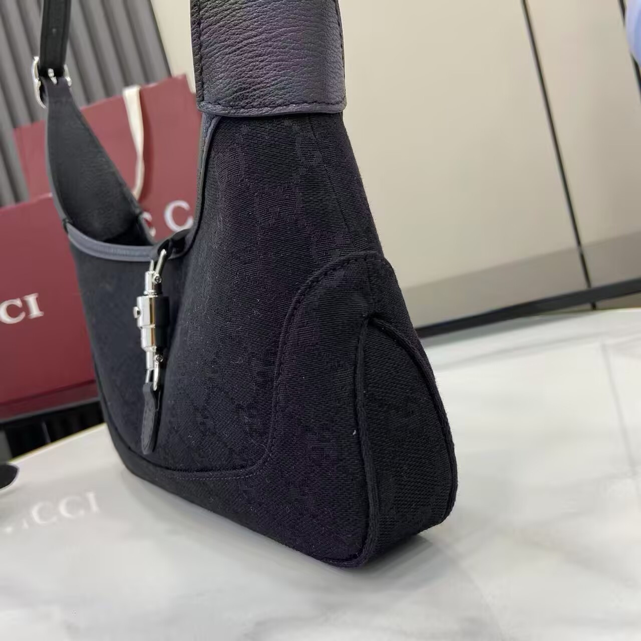 Gvc*1 Jackie Slim Small Shoulder Bag 27x13x6cm