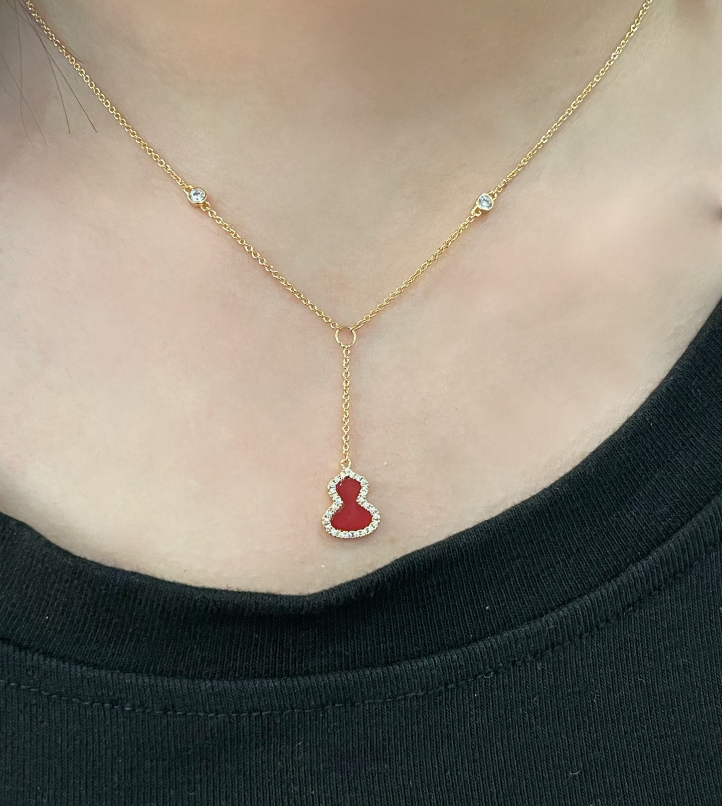 Qeelin Mini Gourd Necklace