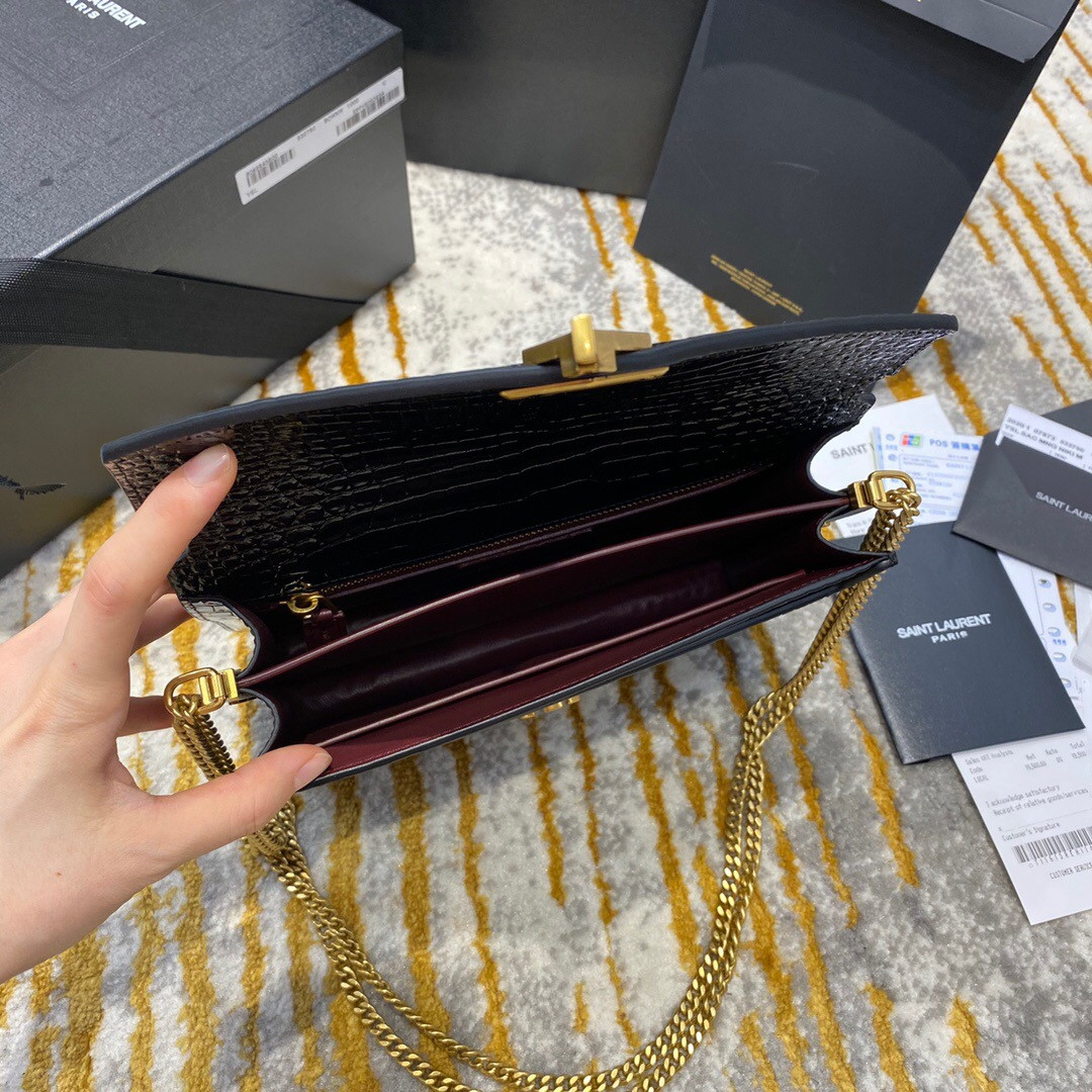 Y51 Cassandra Monogra Clasp Bag