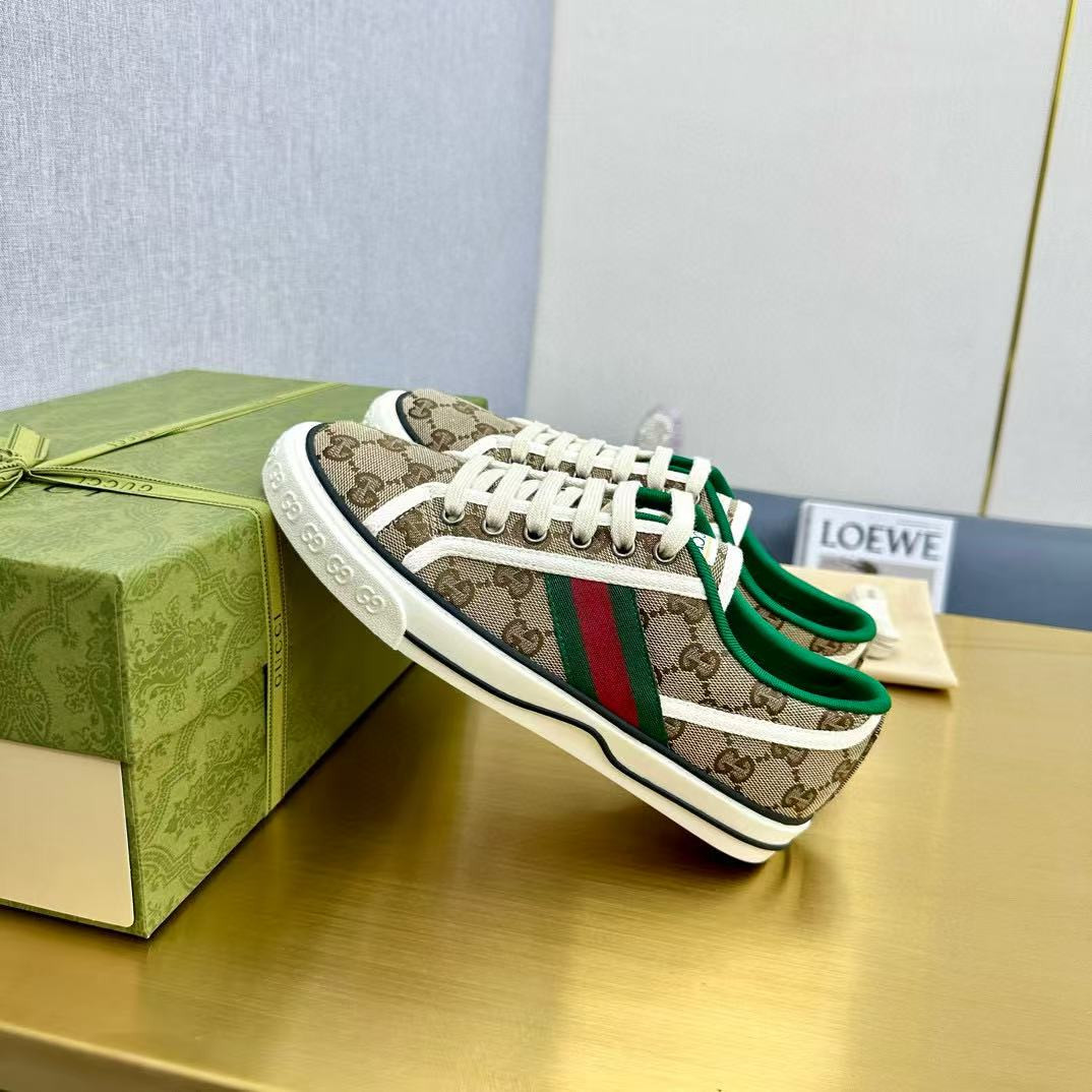 UA Gvc*1 Tennis 1977