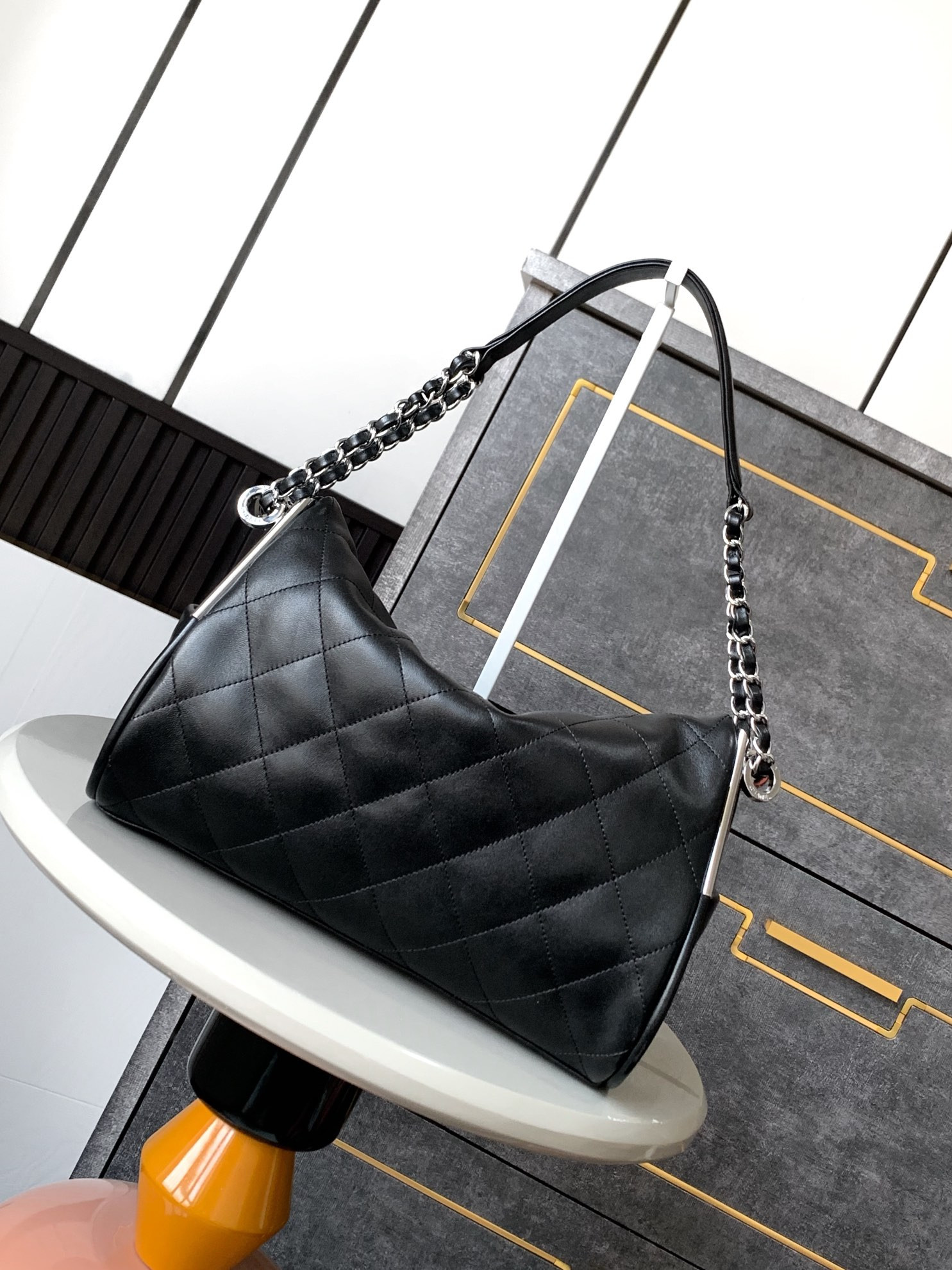 Ch**el Hobo Bag 30x20x12cm