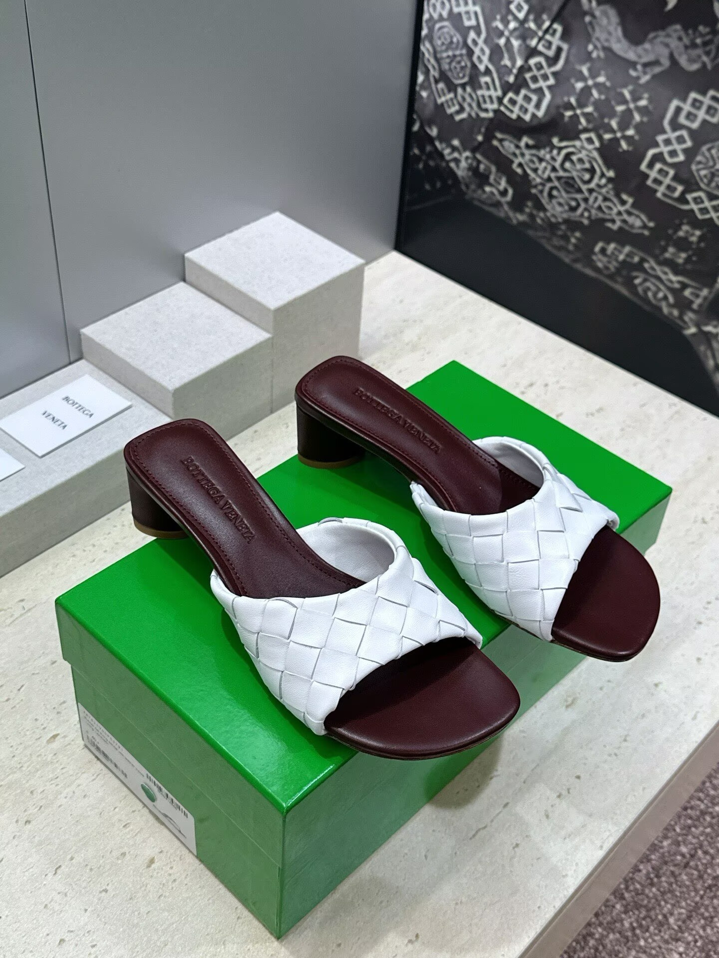 UA B0tt*ga Ven*ta Slides 4.5cm Heel