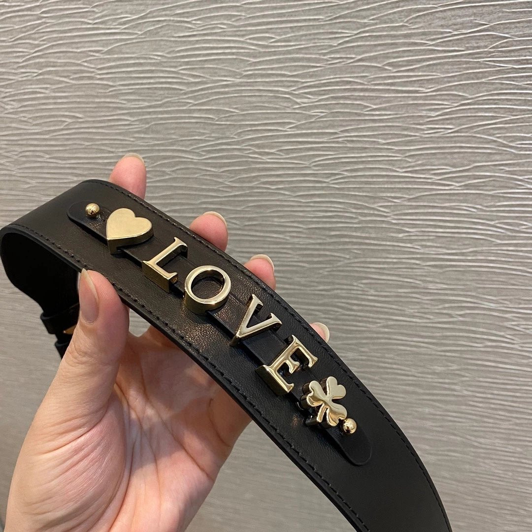 Small Lady D10rAMOUR My ABCD10r Bag 8 x 6.5 x 3 inches