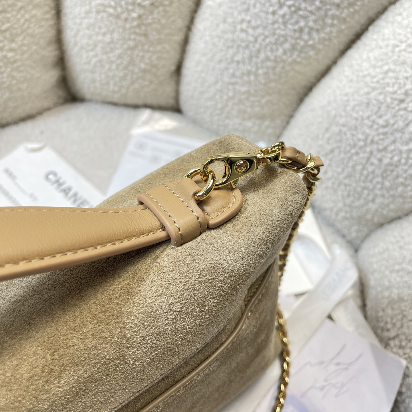 Ch**el Classic Vanity with chain Handbag AS6473 17x29x5.5cm