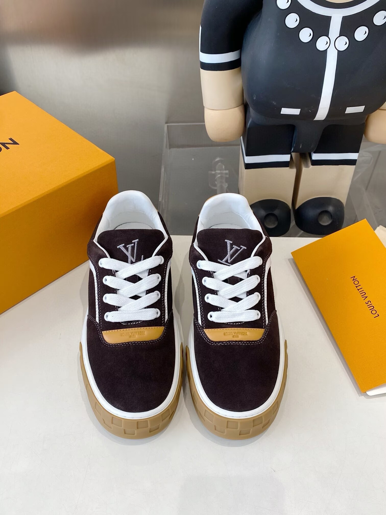 UA LV Tilted Sneaker