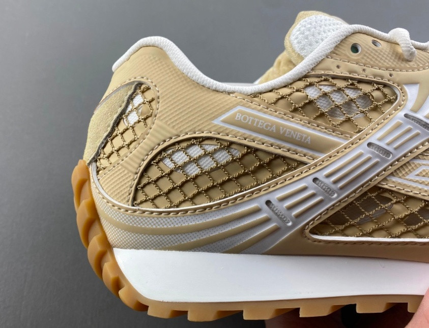 ua b0tt*ga Ven*ta orbit sneaker